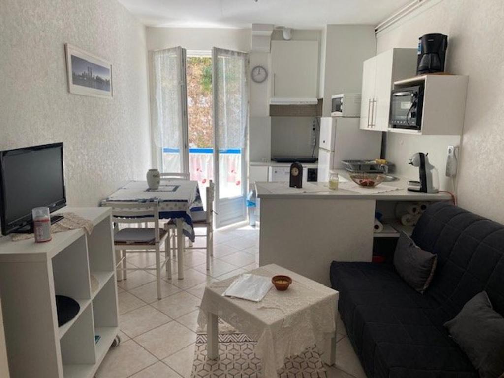 Appartement Appartement Amélie-les-Bains-Palalda, 2 pièces, 2 personnes - FR-1-703-122 Rue du Parc Bat A- étage 2-n°5 - résidence des thermes, 66110 Amélie-les-Bains-Palalda