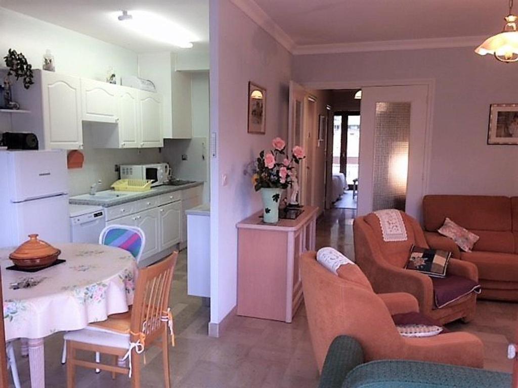 Appartement Appartement Amélie-les-Bains-Palalda, 2 pièces, 2 personnes - FR-1-703-53 42 Bd Petite Provence 4e étage, 66110 Amélie-les-Bains-Palalda