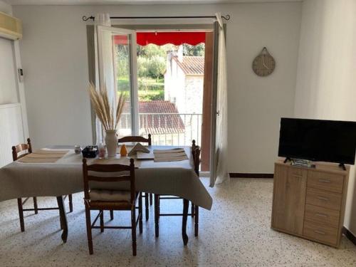 Appartement Appartement Amélie-les-Bains-Palalda, 2 pièces, 4 personnes - FR-1-703-72 3 Avenue du général leclerc N°314 - 3ème étage Amélie-les-Bains-Palalda