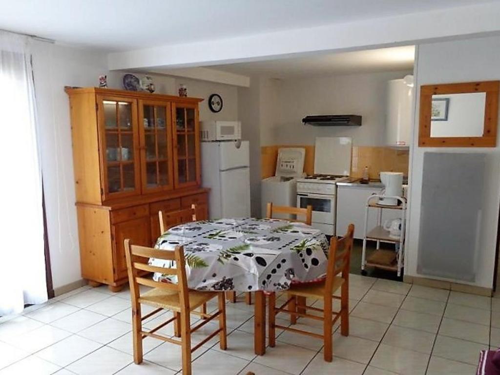 Appartement Appartement Amélie-les-Bains-Palalda, 2 pièces, 4 personnes - FR-1-703-76 18 Rue Joseph Coste Résidence Le Chalet Blanc RDC, 66110 Amélie-les-Bains-Palalda