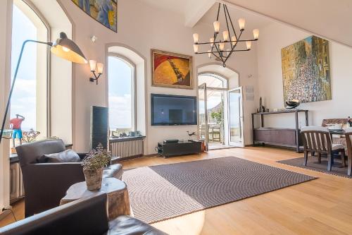 AMETSA, luxury flat, terrace and wonderful seaview, in Biarritz