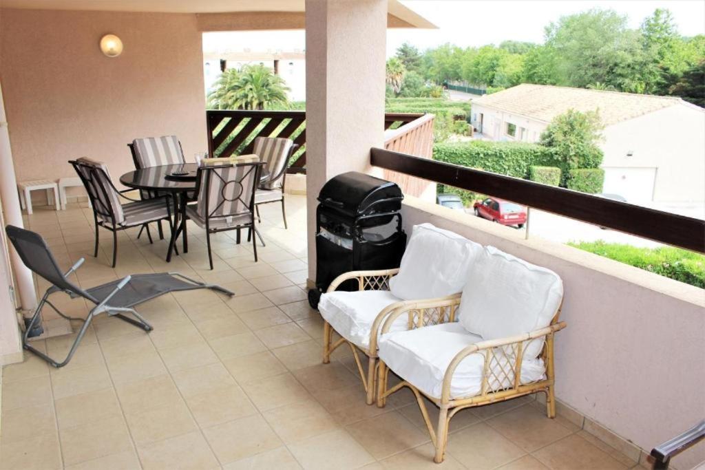 Amiraute Apartment J9 Apartment J 9 Quai d'Amiraute,  Avenue Armand Lanoux, 66750 Saint-Cyprien Plage