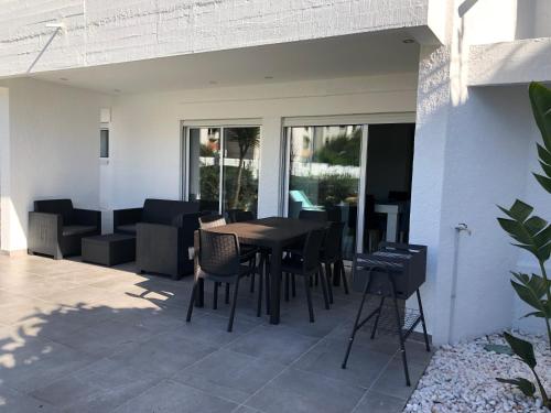 Amora Apartment L