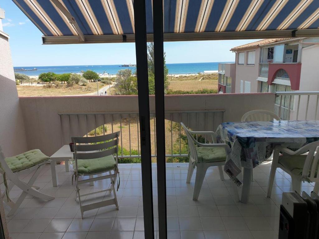 AMOUREVA Joli T3 vue mer piscine Cap d Agde AMOUREVA - APPT 54B, 34300 Le Cap d\'Agde