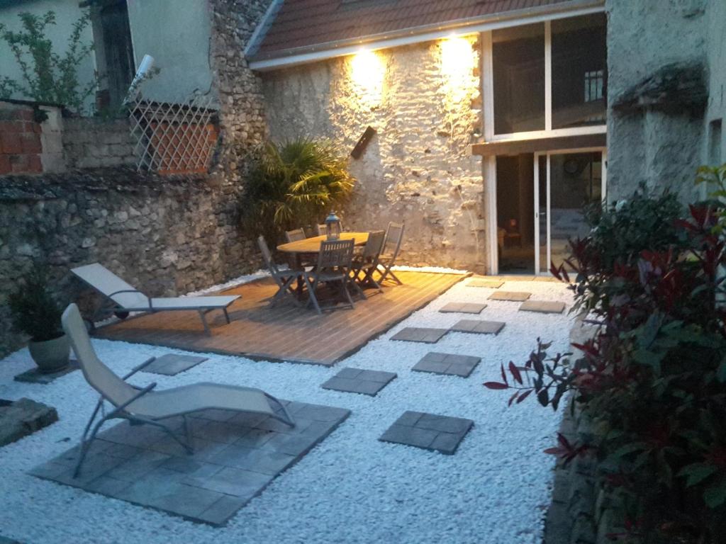 ANCELLE TAILLAS RDC CHALET 05260 Ancelle