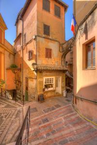 Ancienne Mairie Vieux Village Roquebrune 3 bedroom apartment