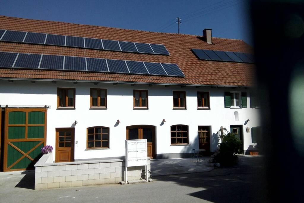 Andermichlhof (3)Ferienwohnung Groß Landsberger Strasse 8 8 Landsberger Straße, 82269 Geltendorf