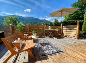 Androsace Appartement dans Chalet bois avec Jacuzzi privatif Terrasse et Vue Montagne