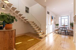 Angelina Vidal Duplex with Terrace