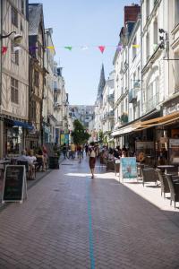 Angers Hyper Centre - Rue St Laud, 2min Ralliement