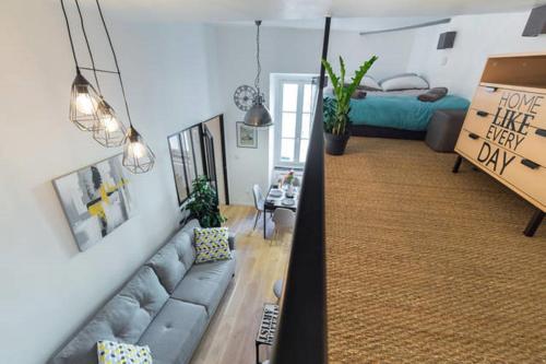 ANGLE DROIT- LOFT CHARMANT ET ATYPIQUE, CLIMATISATION, Vieux-Nice