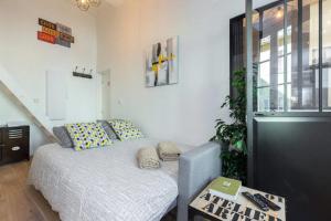ANGLE DROIT- LOFT CHARMANT ET ATYPIQUE, CLIMATISATION, Vieux-Nice