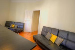 Angola Apartment - 8Bedrooms