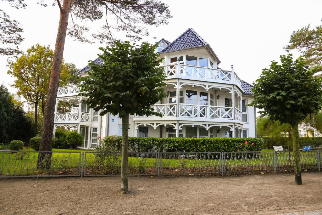 Appartement Ankerplatz Binz im Haus Strelasund 65 Strandpromenade 18609 Binz