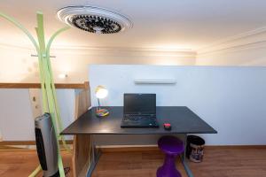 Anna-Maria : Grand appartement 10 personnes+parking privé -Actif+ Location-