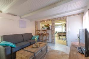 ANNECY Sainte Claire vieille ville 38m2 Terrasse proche gare et lac 4 pers 3 étoiles