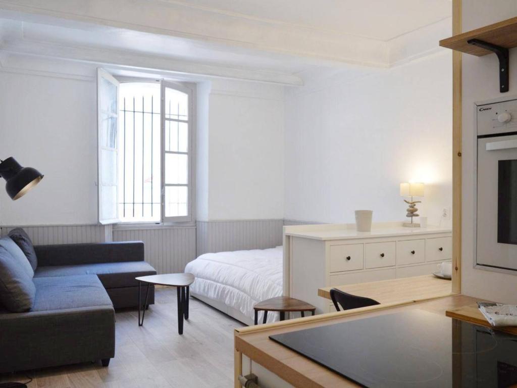 Appartement Appartement Antibes, 1 pièce, 2 personnes - FR-1-252-143 Rdc Rue du Général d'Andreossy, 06600 Antibes