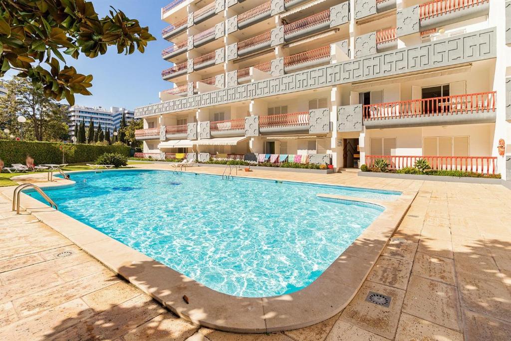 Apartamento 5º n2. Av Tivoli, Vilamoura. Avenida Tivoli Edificio Tivoli, 5º andar n2, 8125-410 Quarteira