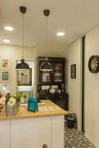 Apartamento Almirante T1 by YHA