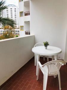 Appartement Apartamento, Clube Praia da Rocha, 5min da praia Avenida das Comunidades Lusíadas Clube Praia da Rocha 2 220 8500-804 Portimão Algarve