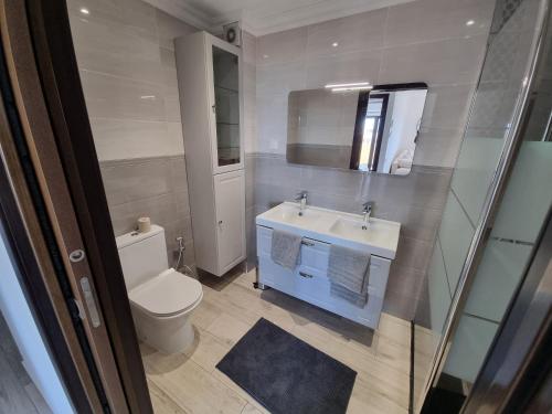 Apartamento com terraço e vistas