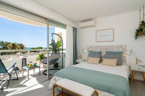 Apartamento em frente à praia com piscina e ténis