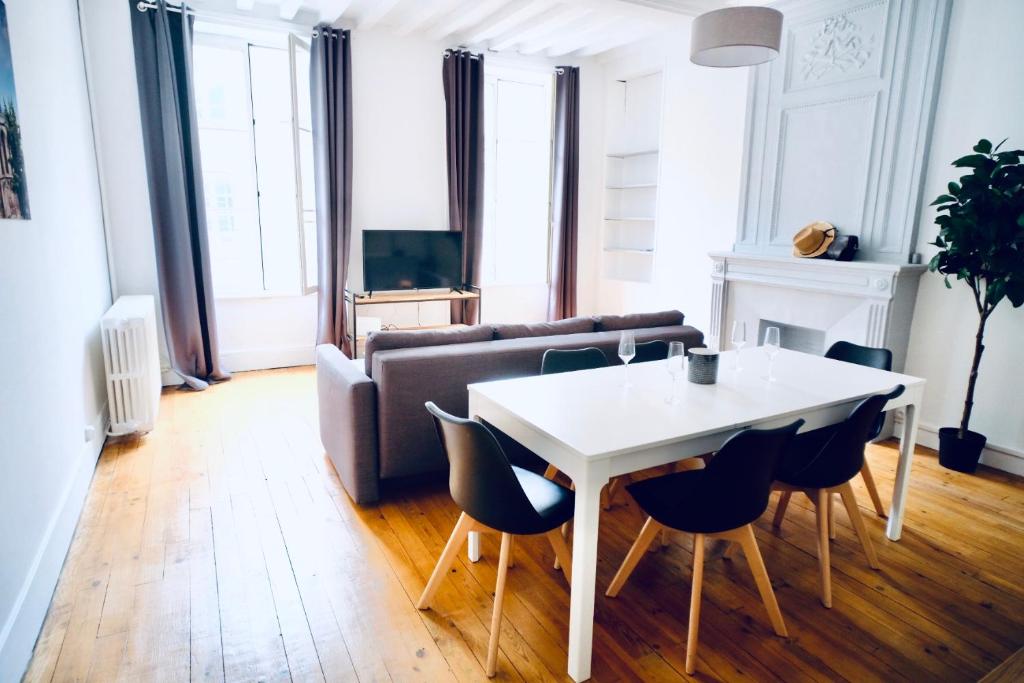 Apartamento encantador com pátio