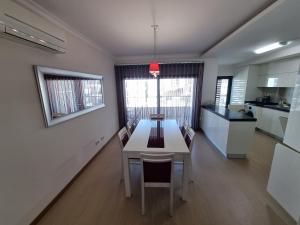 Apartamento na Praia com estacionamento