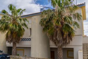 Apartamento Pedras Pretas
