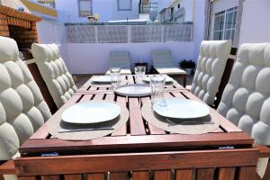 Apartamento Praia de Altura com Terraço, Barbecue, A/C e Wifi