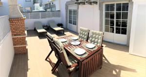 Apartamento Praia de Altura com Terraço, Barbecue, A/C e Wifi