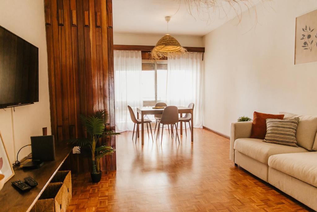 Appartement Apartamento Santos Pousada 1210 Rua de Santos Pousada 2º Esquerdo 4000-483 Porto