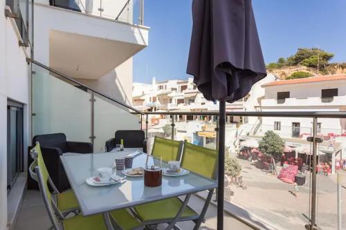 Apartamento sobre a praia