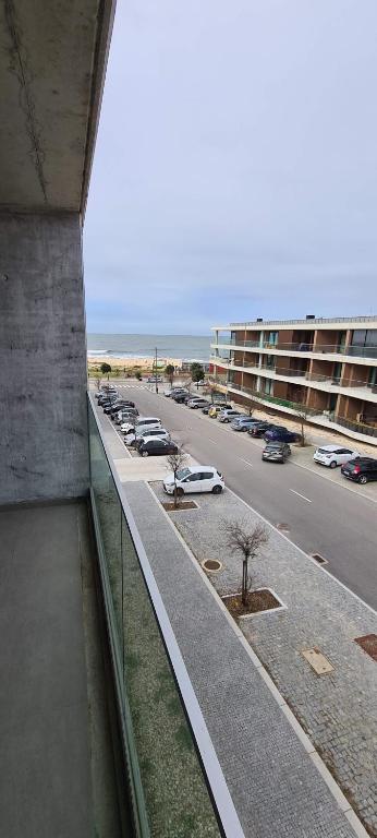 Apartamento T0 - Edifício Uno Al Mar 543 Rua das Chieiras, 4400-415 Vila Nova de Gaia