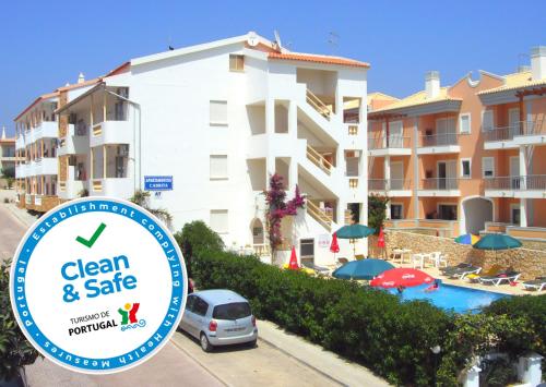 Apartamento T1 (2-4 per.)com Piscina, perto da Praia