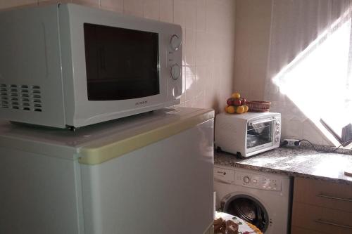 Apartamento T1 RC, em altura a 150m da praia...