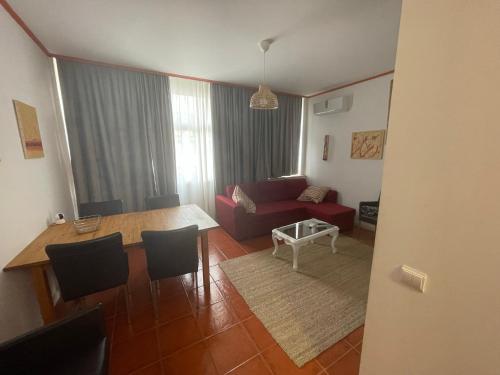 Apartamento Varandas da Rocha no centro com piscina