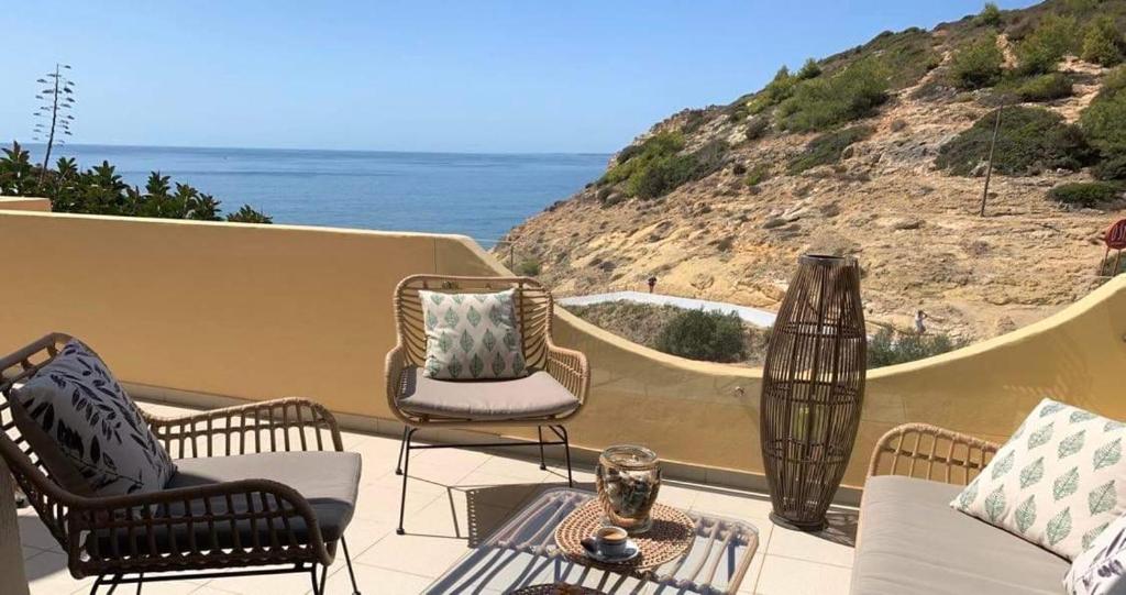 Apartamento Ver-o-mar Algarve Sol Edificio Colina Sol, 29 3ºap.305 fração V, 8400-550 Carvoeiro