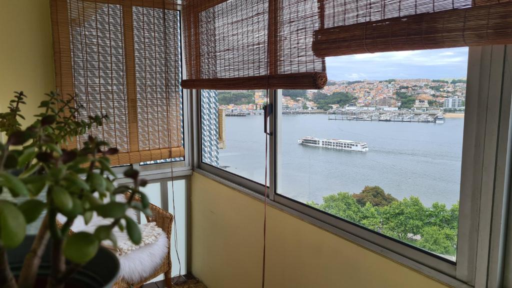 Apartamento vista Douro e Mar Rua Paulo da Gama, 420, 10ºE, 4150-589 Porto