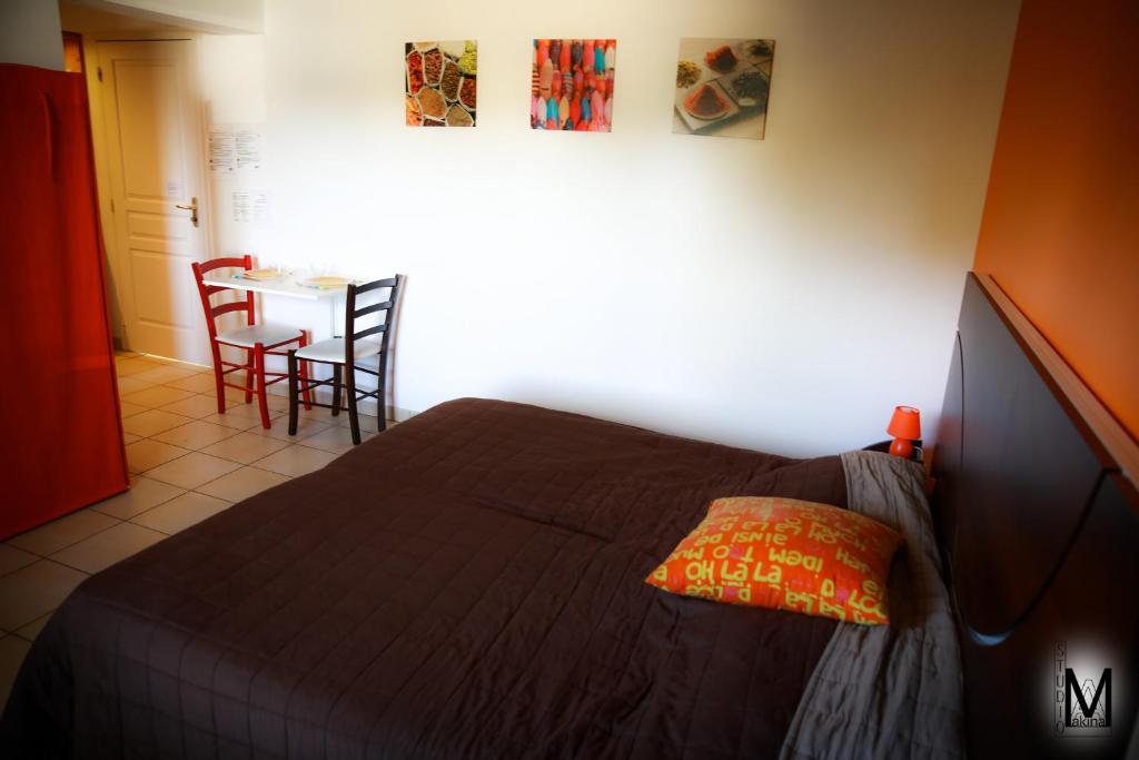 Apartamentos Ázera - Isolino Ázera 9760-478 Praia da Vitória