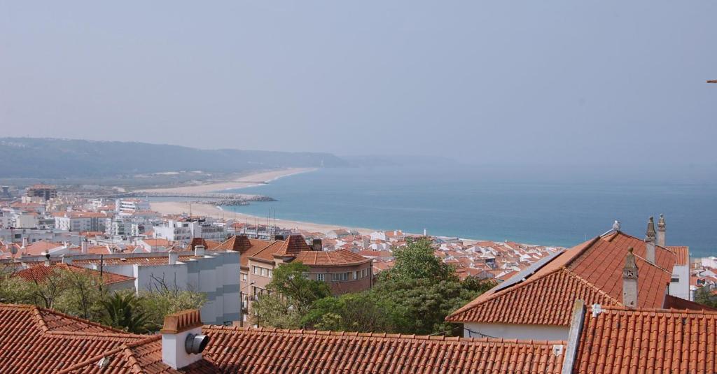 Apartamentos Mare Rua Dr. António Duarte Pimpão, nº 2, 2450-170 Nazaré