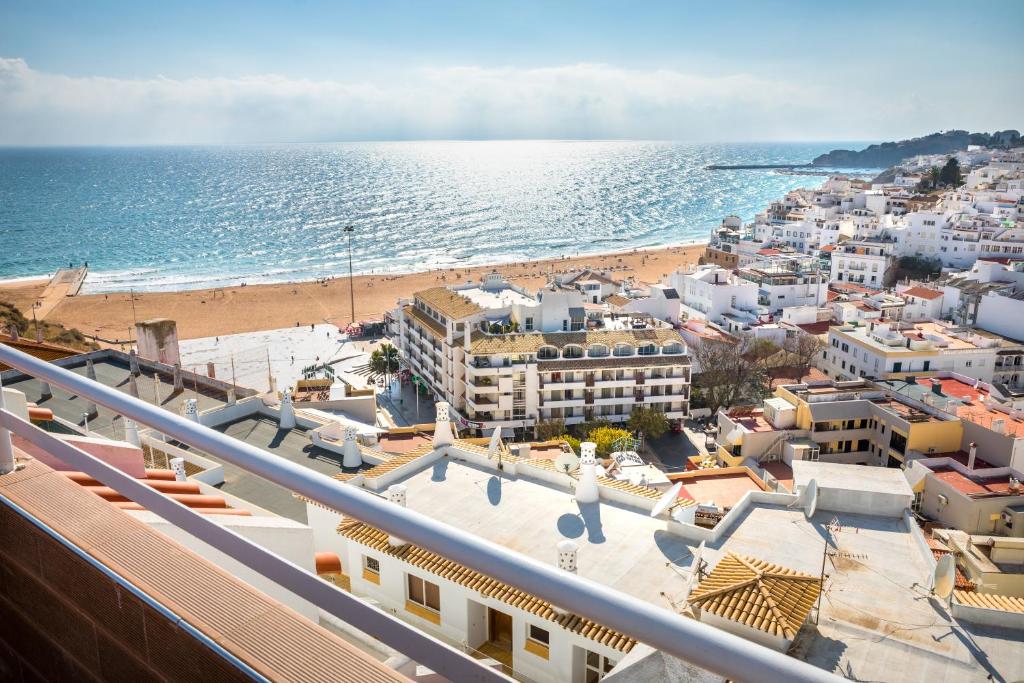 Apartamentos Mónaco by Garvetur Rua Gil Eanes, 14 Apart. 9 Fracção H, 8200-269 Albufeira