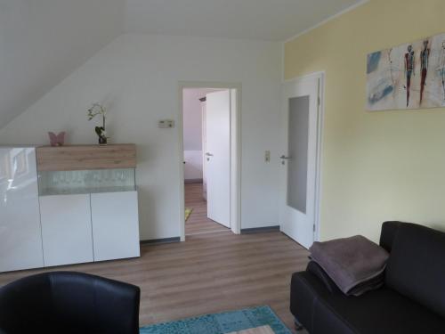 Apartment 1G