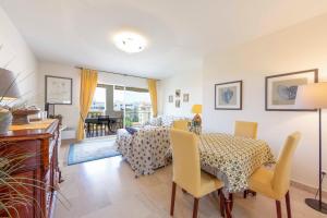Apartment 2 bedrooms 2 bathrooms clear view in Palm beach area