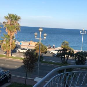 Appartement Apartment 2 chambres Palais HenriIV 267 Promenade des Anglais 06200 Nice Provence-Alpes-Côte d\'Azur