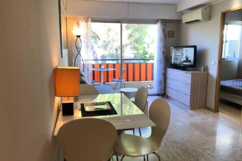 Appartement Apartment 2 pièces Cannes Centre 8 Rue Merle 06400 Cannes Provence-Alpes-Côte d\'Azur