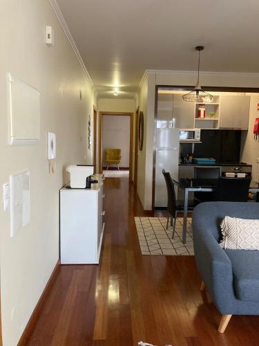 Apartment 32