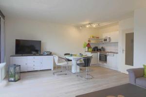Apartment 377