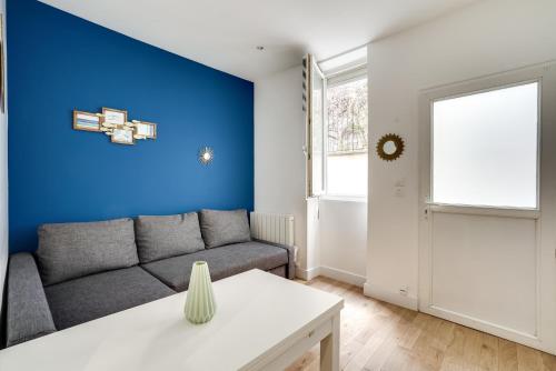 Apartment 4 people close Eiffel Tower by Weekome