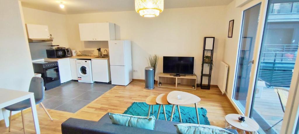 Apartment 475